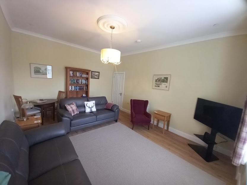 Stunning Village Centre Holiday Home Callander Extérieur photo