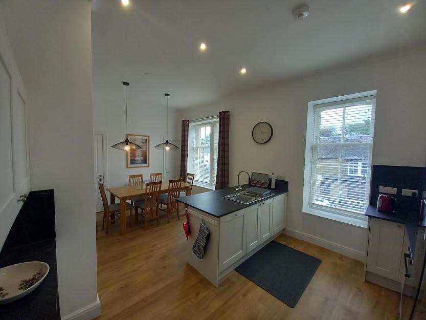 Stunning Village Centre Holiday Home Callander Extérieur photo